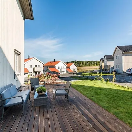 Villa Relax - Near Lillestrom, Ahus, Oslomet - Strommen, Lorenskog And Oslo Pansiyon