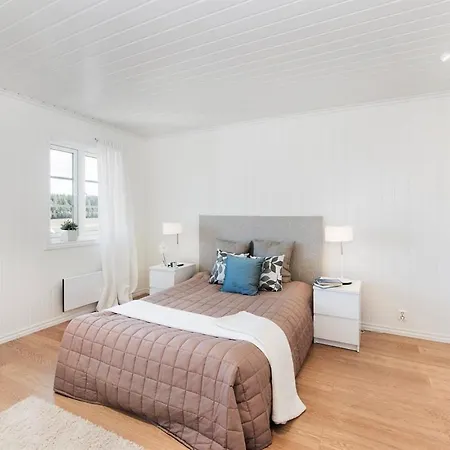 Villa Relax - Near Lillestrom, Ahus, Oslomet - Strommen, Lorenskog And Oslo *