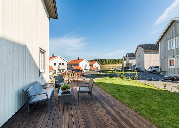 Villa Relax - Near Lillestrom, Ahus, Oslomet - Strommen, Lorenskog And Oslo Pansiyon